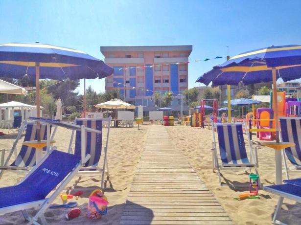 hotelroyalgiulianova en special-offer-for-a-vacation-in-august-for-families-in-hotel-in-giulianova 015
