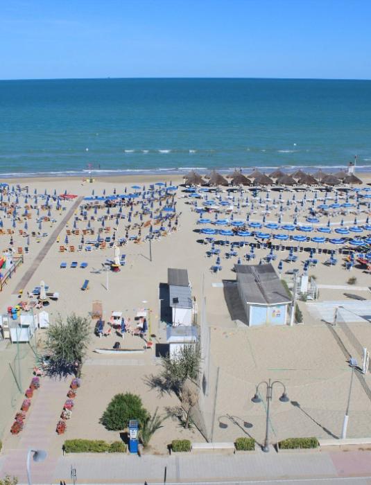 hotelroyalgiulianova it hotel-con-spiaggia-privata 013